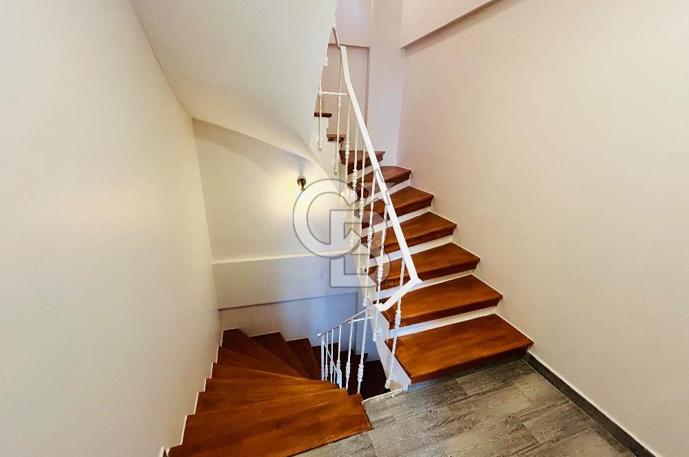 Fatih Ayvansaray Satılık 210m2 Komple Bina 6 Katlı