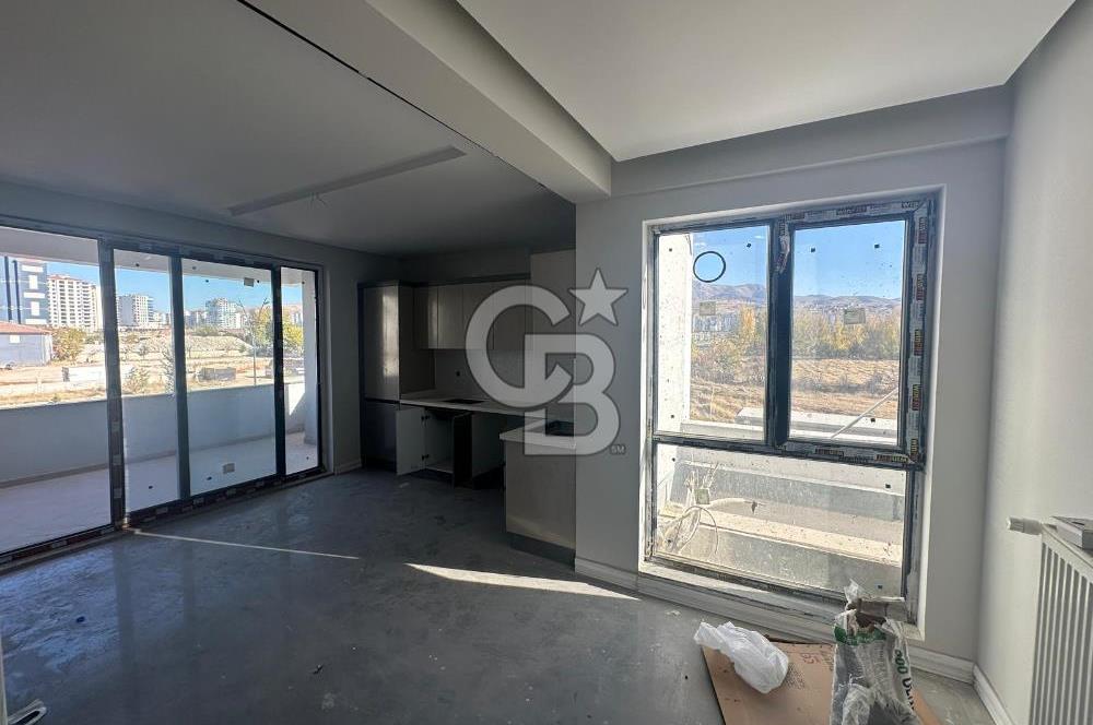 COLDWELL BANKER SAFİR'den YÜZAKI BUL. SATILIK 4+1 SIFIR DAİRE