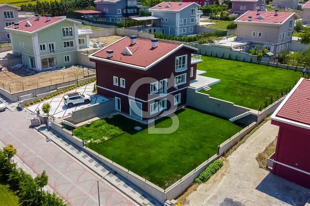 Büyükçekmece Karaağaç Doğa Evleri Satılık 6+2 Villa