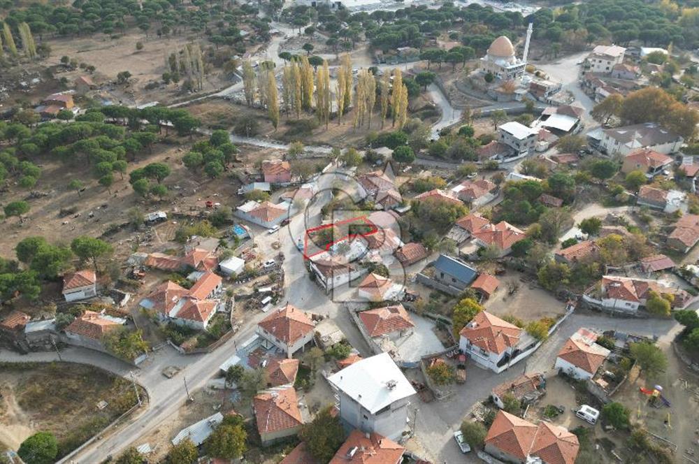 İzmir Bergama Terzihaliller Köyü'nde 300 m² Arsa Satışı