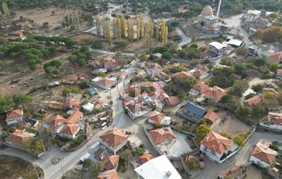 İzmir Bergama Terzihaliller Köyü'nde 300 m² Arsa Satışı