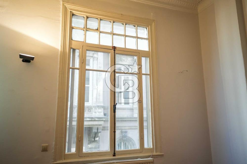 CB START*DAN BEYOĞLUN'DA 1912 YAPIMI ESKİ ESER 3+1 SATILIK DAİRE