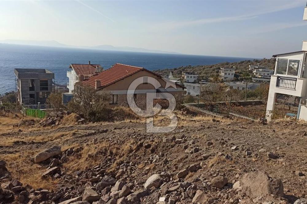Dikili Çandarlı'da Panoramik Deniz Manzaralı Villa Arsası