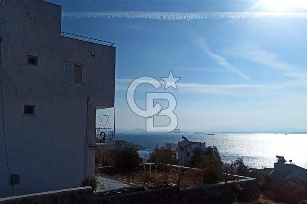 Dikili Çandarlı'da Panoramik Deniz Manzaralı Villa Arsası