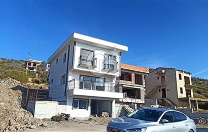 Dikili Çandarlı'da Panoramik Deniz Manzaralı Villa Arsası