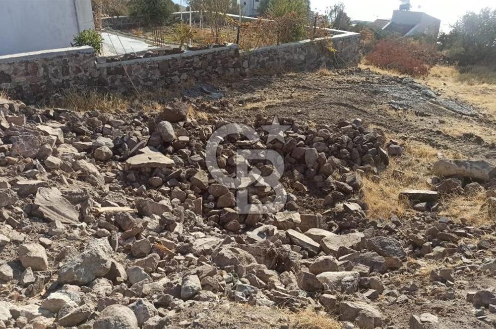 Dikili Çandarlı'da Panoramik Deniz Manzaralı Villa Arsası