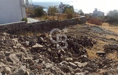 Dikili Çandarlı'da Panoramik Deniz Manzaralı Villa Arsası