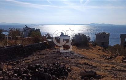 Dikili Çandarlı'da Panoramik Deniz Manzaralı Villa Arsası
