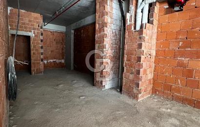 Kartal Çanakkale Caddesinde Kiralık Cadde Mağazası