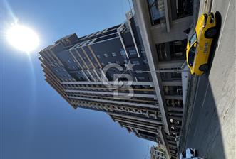 Kartal Çanakkale Caddesinde Kiralık Cadde Mağazası