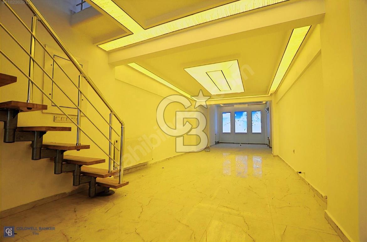 Kadiköy’de 185 m2 Kiralık Dükkan