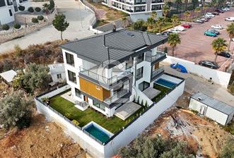 Torbalı İnönü Mahallesi’nde Lüks 5+1 İkiz Villa