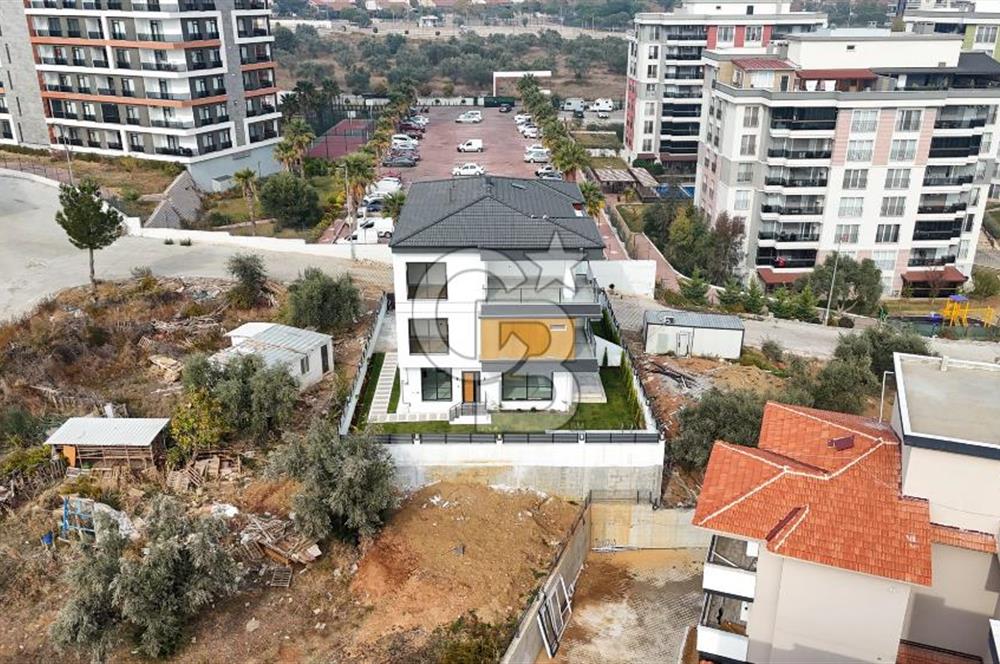 Torbalı İnönü Mahallesi’nde Lüks 5+1 İkiz Villa