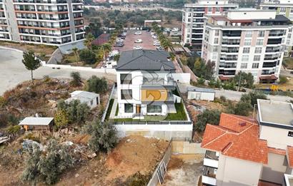 Torbalı İnönü Mahallesi’nde Lüks 5+1 İkiz Villa