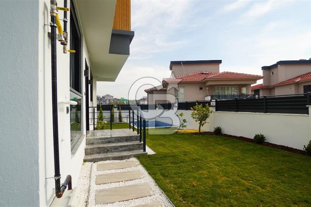 Torbalı İnönü Mahallesi’nde Lüks 5+1 İkiz Villa