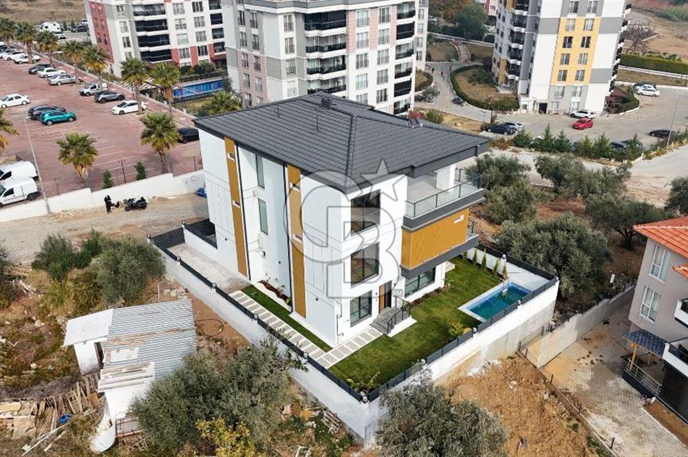 Torbalı İnönü Mahallesi’nde Lüks 5+1 İkiz Villa