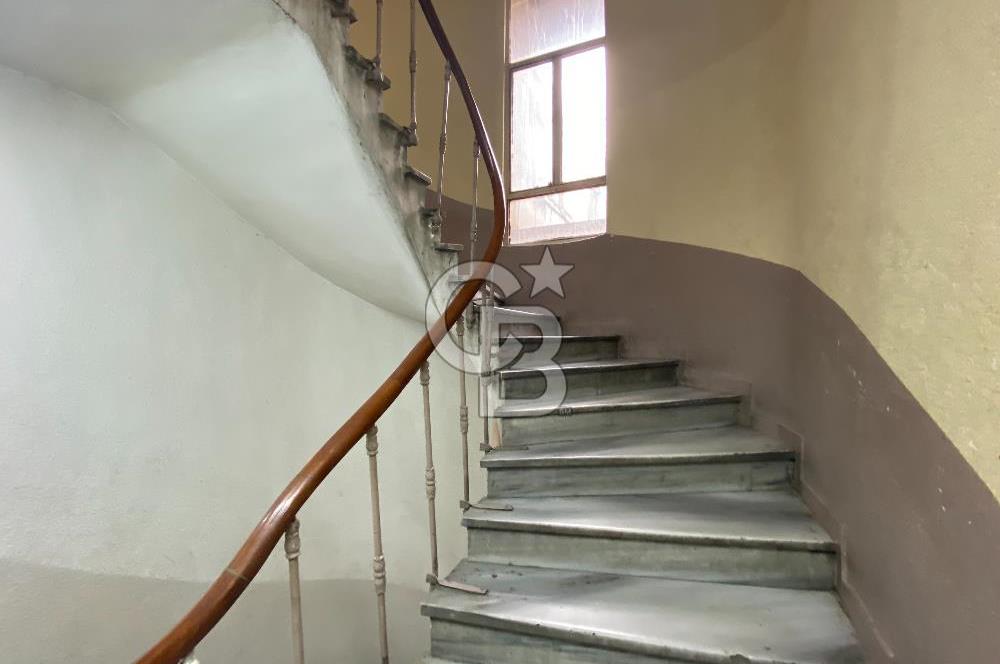 KEMANKEŞ'DE KARAKÖY PASAJ'INDA 4M2 OFİS&DEPO