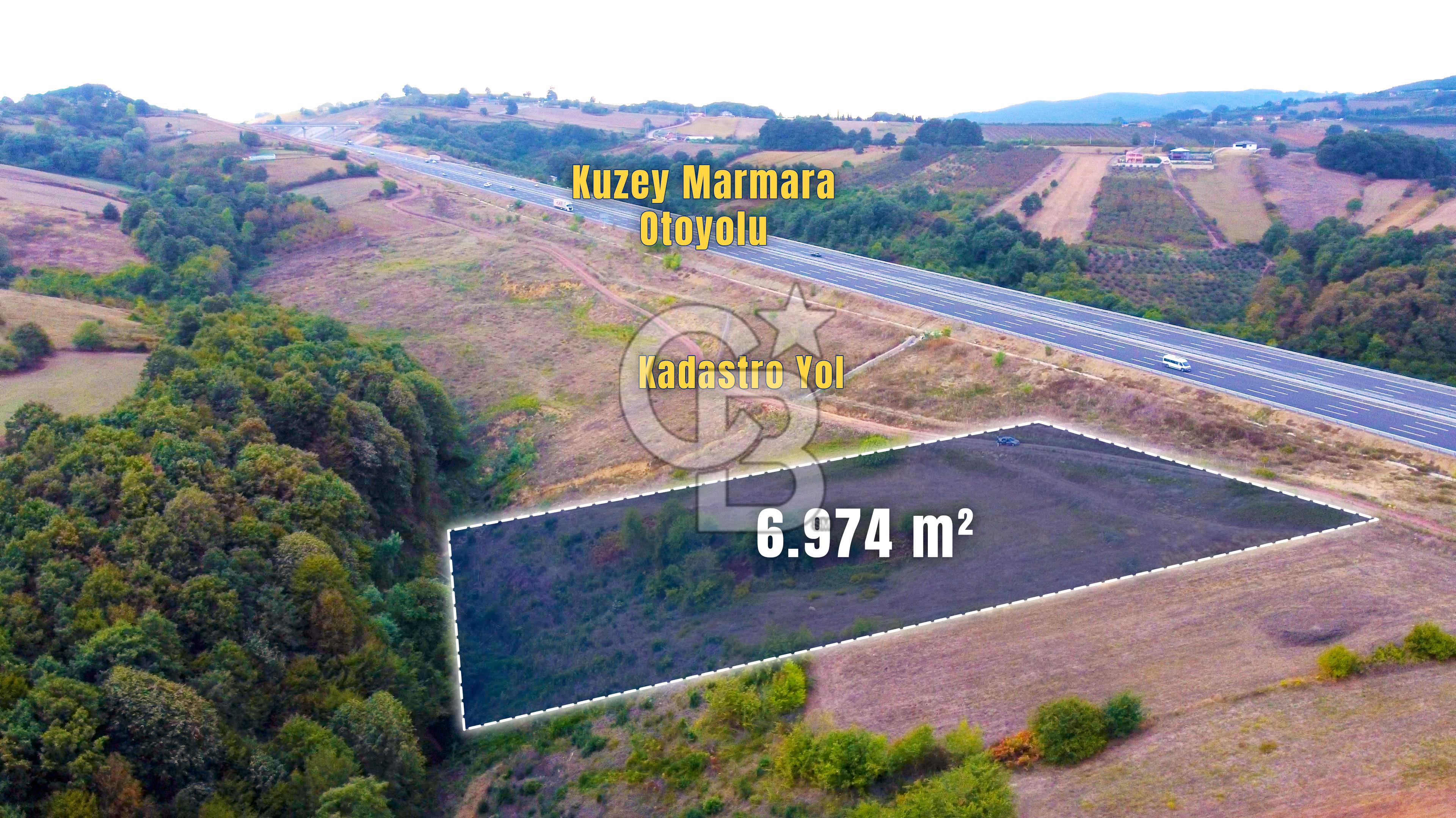CB AKADEMİ İZMİT SÜLEYMANİYE'DE SATILIK YOLA CEPHE 6974 m² TARLA