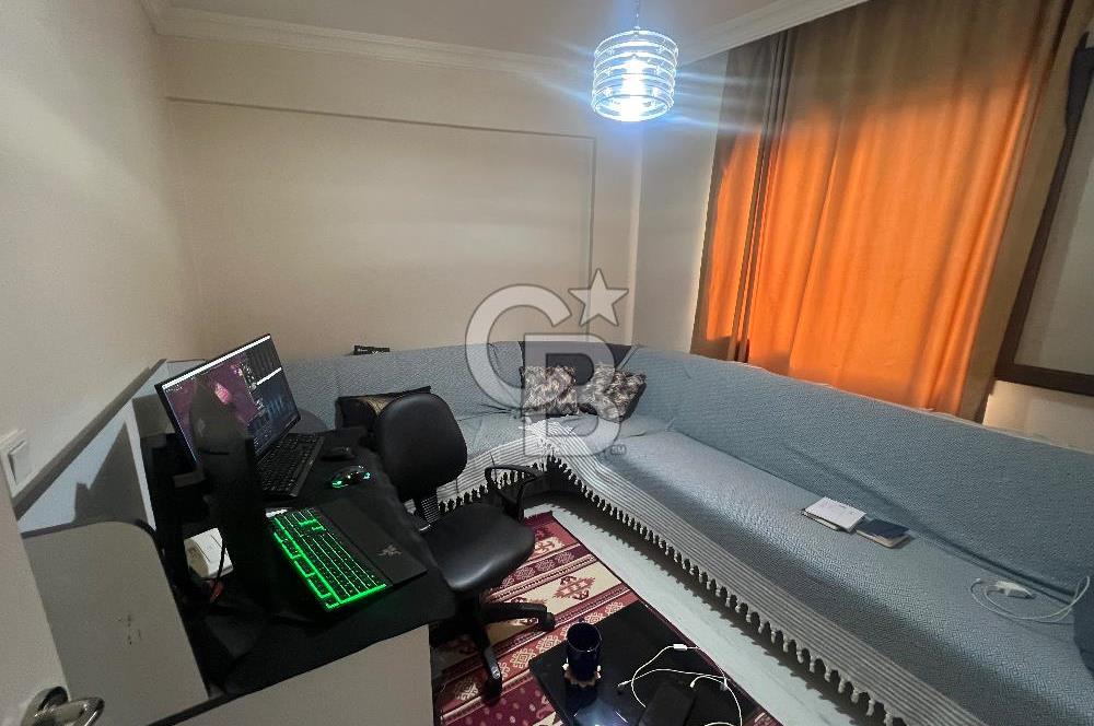 İzmir Buca’da 2+1 Arakat Kapalı Mutfak Satılık Daire