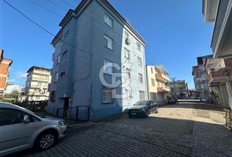 TERME YENİ MAHALLEDE AİLE APARTMANINDA 4+1 SATILIK GENİŞ DAİRE