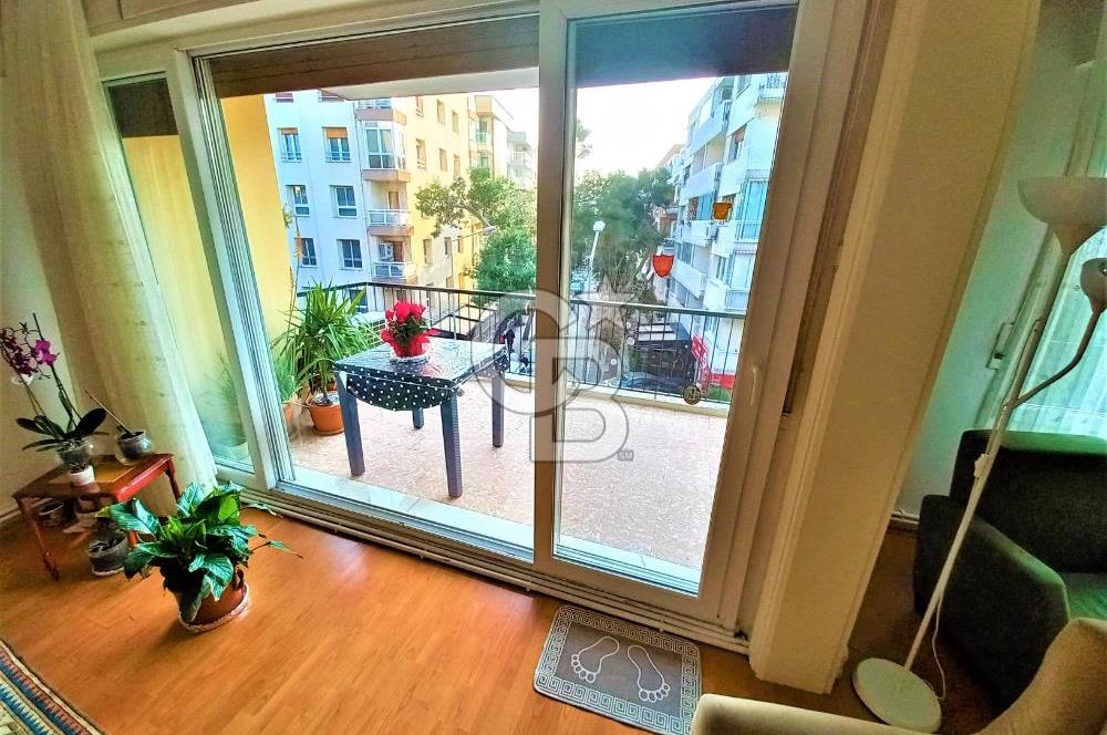Bornova Merkezde Komple Satılık 6 Katlı Bina (6 Daire+1 Dükkan)