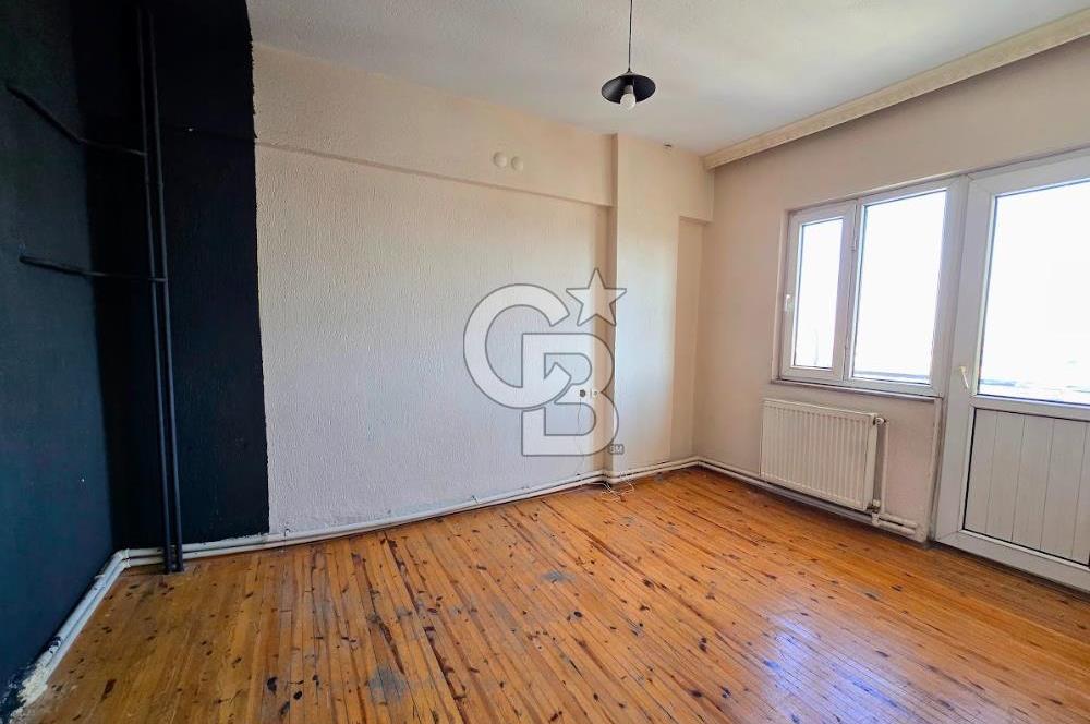 Çınara Yakın Cadde Üzeri 100 M² Ara Kat 2+1 Satılık Daire