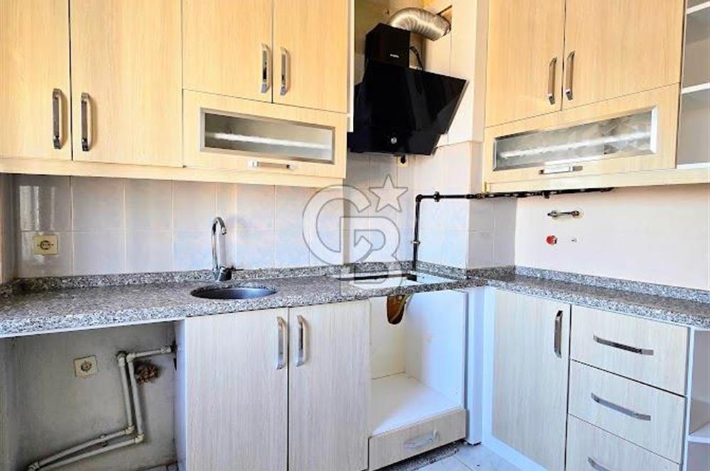 Çınara Yakın Cadde Üzeri 100 M² Ara Kat 2+1 Satılık Daire