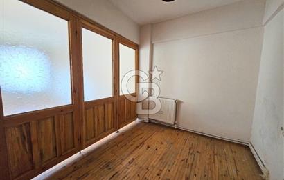 Çınara Yakın Cadde Üzeri 100 M² Ara Kat 2+1 Satılık Daire
