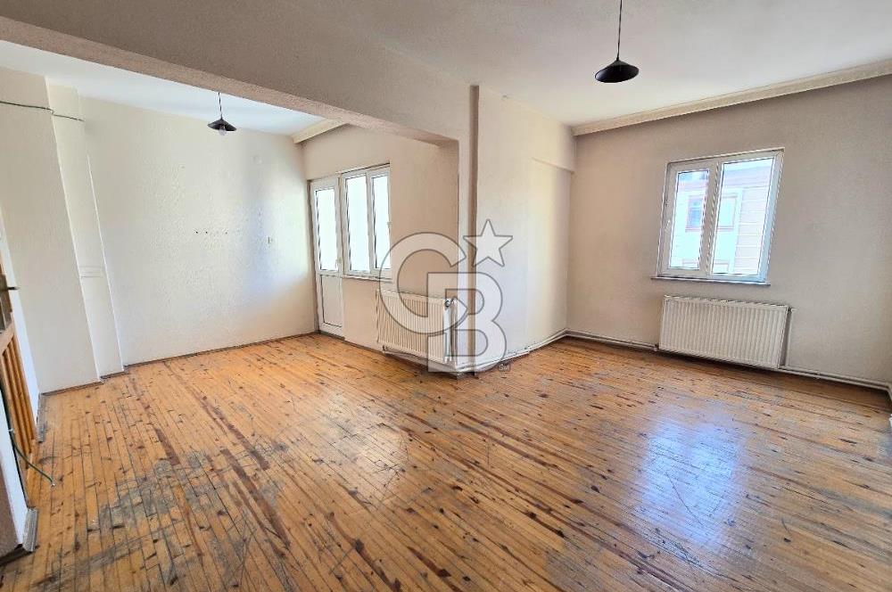 Çınara Yakın Cadde Üzeri 100 M² Ara Kat 2+1 Satılık Daire