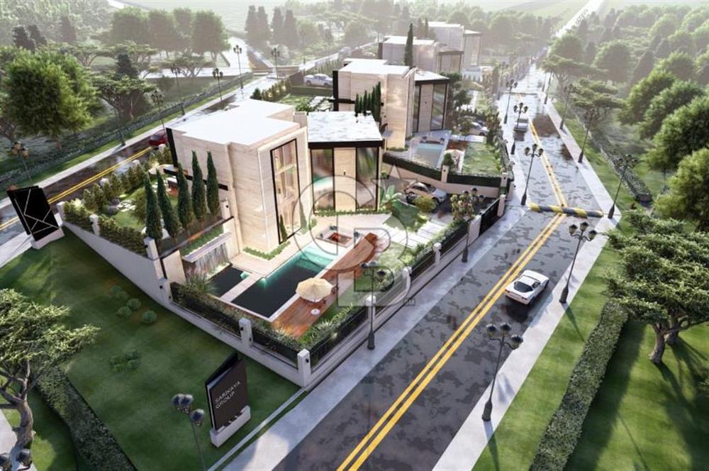 Çeşme Ovacık’ta 5+2 Müstakil 415m2 Satılık Triplex Havuzlu Villa