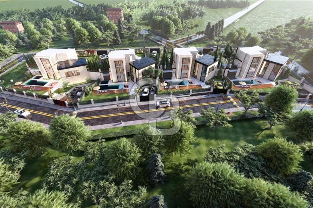 Çeşme Ovacık’ta 5+2 Müstakil 415m2 Satılık Triplex Havuzlu Villa