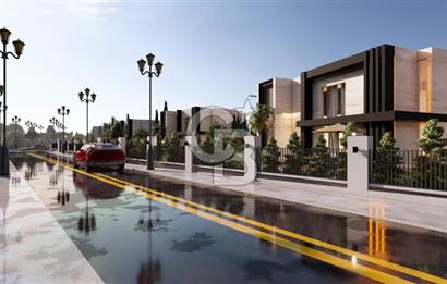 Çeşme Ovacık’ta 5+2 Müstakil 415m2 Satılık Triplex Havuzlu Villa