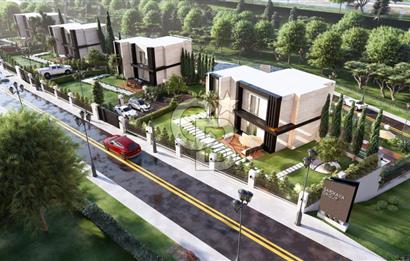 Çeşme Ovacık’ta 5+2 Müstakil 415m2 Satılık Triplex Havuzlu Villa