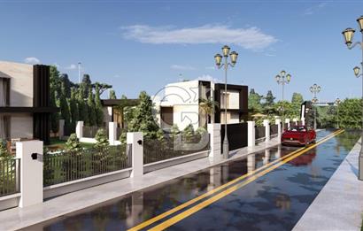 Çeşme Ovacık’ta 5+2 Müstakil 415m2 Satılık Triplex Havuzlu Villa
