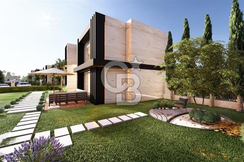 Çeşme Ovacık’ta 5+2 Müstakil 415m2 Satılık Triplex Havuzlu Villa