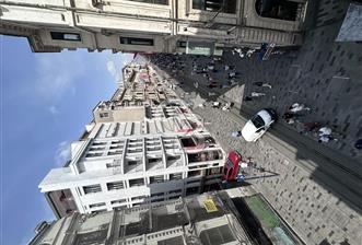 İSTİKLAL CADDESİ ÜZERİNDE 450 M2 3 KATLI OFİS