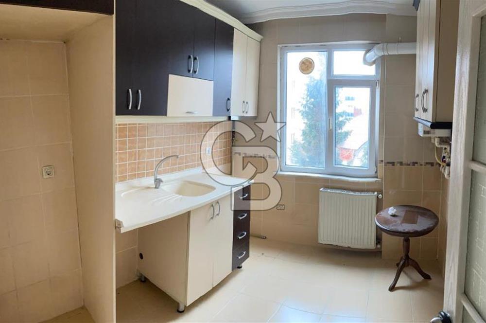 DAİRE KARTAL'DA METROYA YÜRÜME MESAFESİNDE BAKIMLI DAİRE