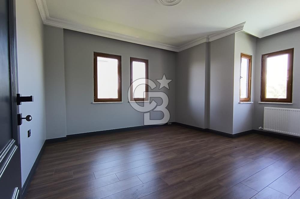 SİLİVRİ ORTAKÖY'DE 850 M2 ARSA İÇİNDE HAVUZLU 5+2 SATILIK VİLLA​
