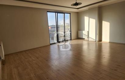 MALTEPE 2+2 TERASLI BÜYÜK HİLLTOWN  E-5  ÇOK YAKIN SATLIK DAİRE