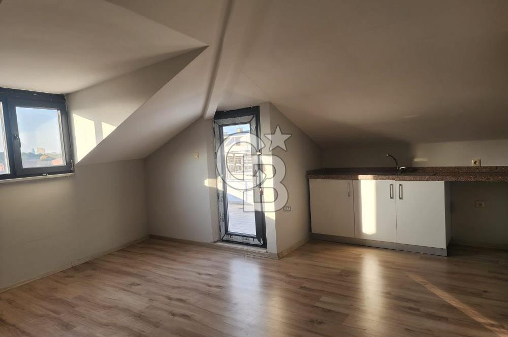 MALTEPE 2+2 TERASLI BÜYÜK HİLLTOWN  E-5  ÇOK YAKIN SATLIK DAİRE