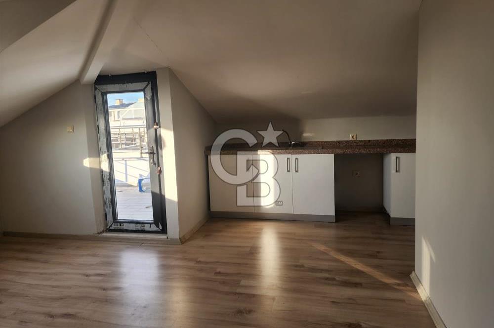 MALTEPE 2+2 TERASLI BÜYÜK HİLLTOWN  E-5  ÇOK YAKIN SATLIK DAİRE