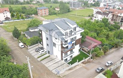 Cb Envoy'dan Yeşilyurt'da Deniz Manzaralı Eğimsiz Çatı Dublex