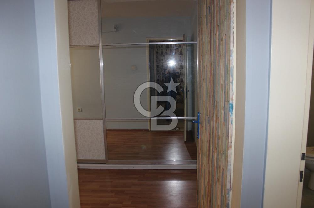 İzmir Çiğli Yakakent’de Körfez Manzaralı SATILIK 3+1 Daire