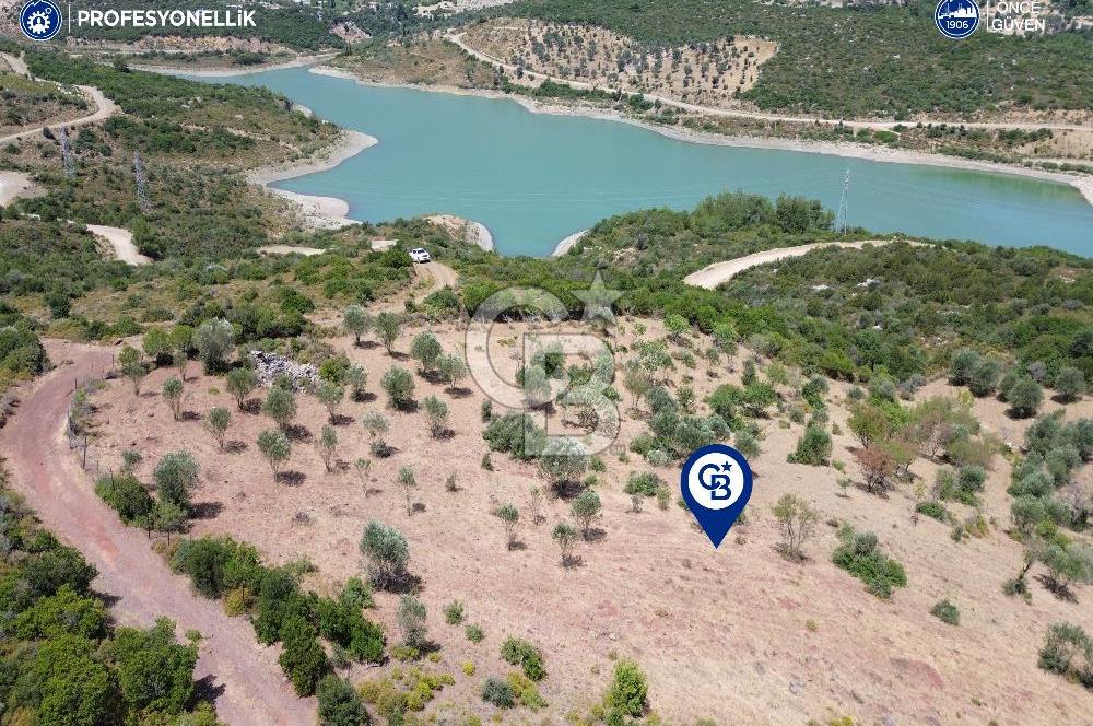 Karaburun Eğlenhoca Mahallesi'nde Deniz ve Gölet Manzaralı Tarla