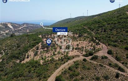 Karaburun Eğlenhoca Mahallesi'nde Deniz ve Gölet Manzaralı Tarla