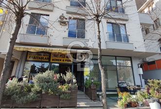 Ümraniye'de  Merkezi Konumda Satılık 100m2 Dükkan