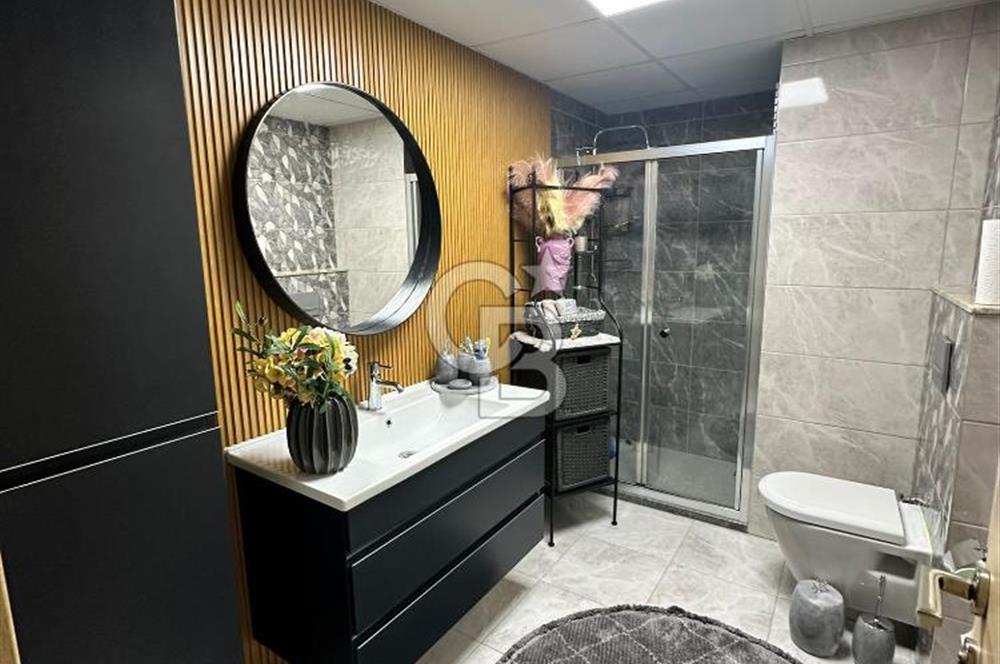 Karşıyaka Cumhuriyet’te 3+1 130m2 Satılık Daire