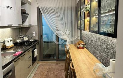 Karşıyaka Cumhuriyet’te 3+1 130m2 Satılık Daire