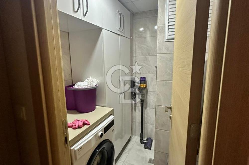 Karşıyaka Cumhuriyet’te 3+1 130m2 Satılık Daire