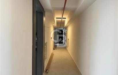 GAYDA VERA SİTESİ, HAVUZ&PEYZAJ CEPHE SATILIK 1+1 DAİRE